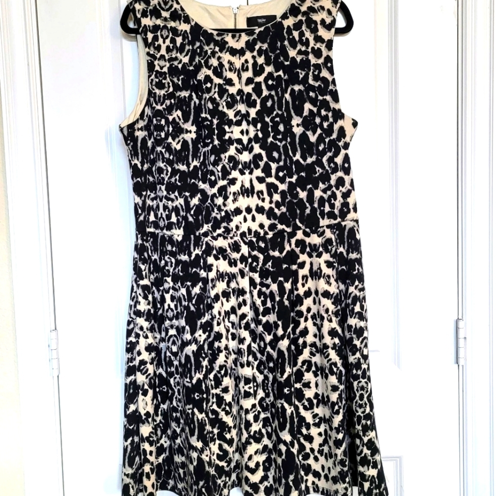 Women's Sleeveless Pleated Animal Print Dress Sz XXL